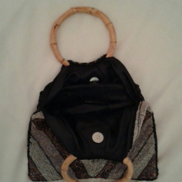 BCBG sequence purse - Picture 3 of 4